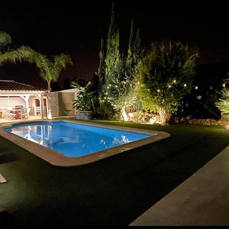 Suite Privada Frente A La Piscina Para 2 Personas Con Sofa Cama Para 2 Mas 4P No Es Casa Completa San Vicente Raspeig ภายนอก รูปภาพ