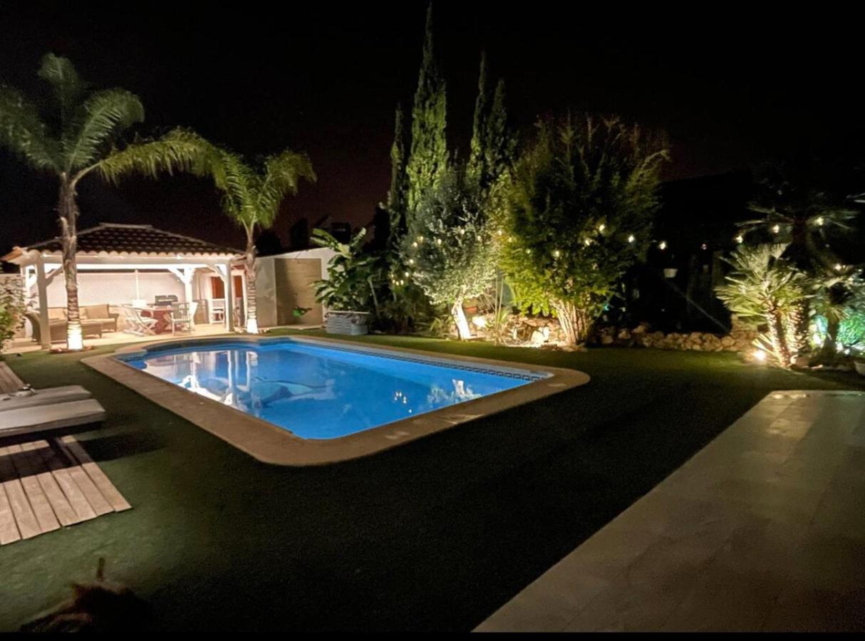 Suite Privada Frente A La Piscina Para 2 Personas Con Sofa Cama Para 2 Mas 4P No Es Casa Completa San Vicente Raspeig ภายนอก รูปภาพ