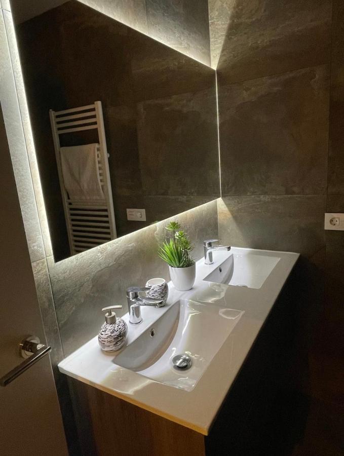 Suite Privada Frente A La Piscina Para 2 Personas Con Sofa Cama Para 2 Mas 4P No Es Casa Completa San Vicente Raspeig ภายนอก รูปภาพ