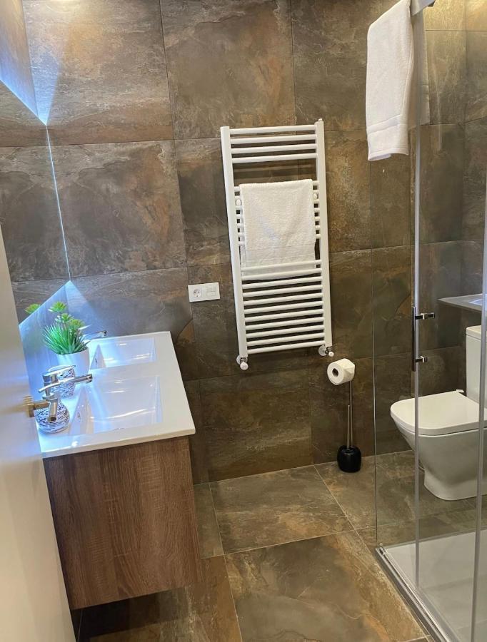 Suite Privada Frente A La Piscina Para 2 Personas Con Sofa Cama Para 2 Mas 4P No Es Casa Completa San Vicente Raspeig ภายนอก รูปภาพ