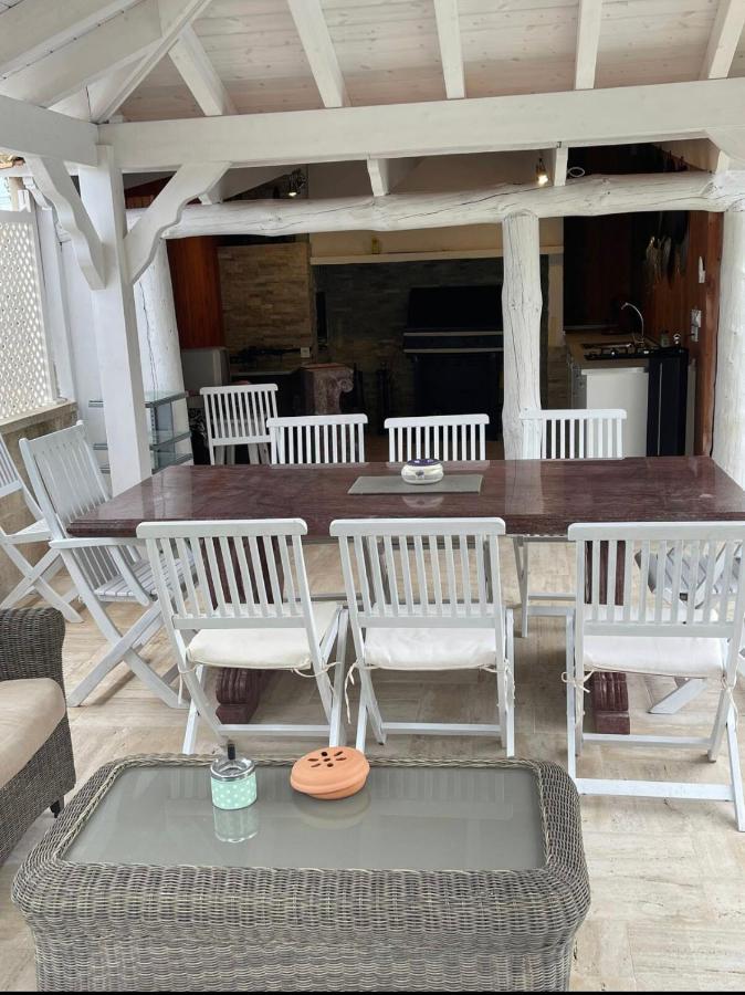 Suite Privada Frente A La Piscina Para 2 Personas Con Sofa Cama Para 2 Mas 4P No Es Casa Completa San Vicente Raspeig ภายนอก รูปภาพ