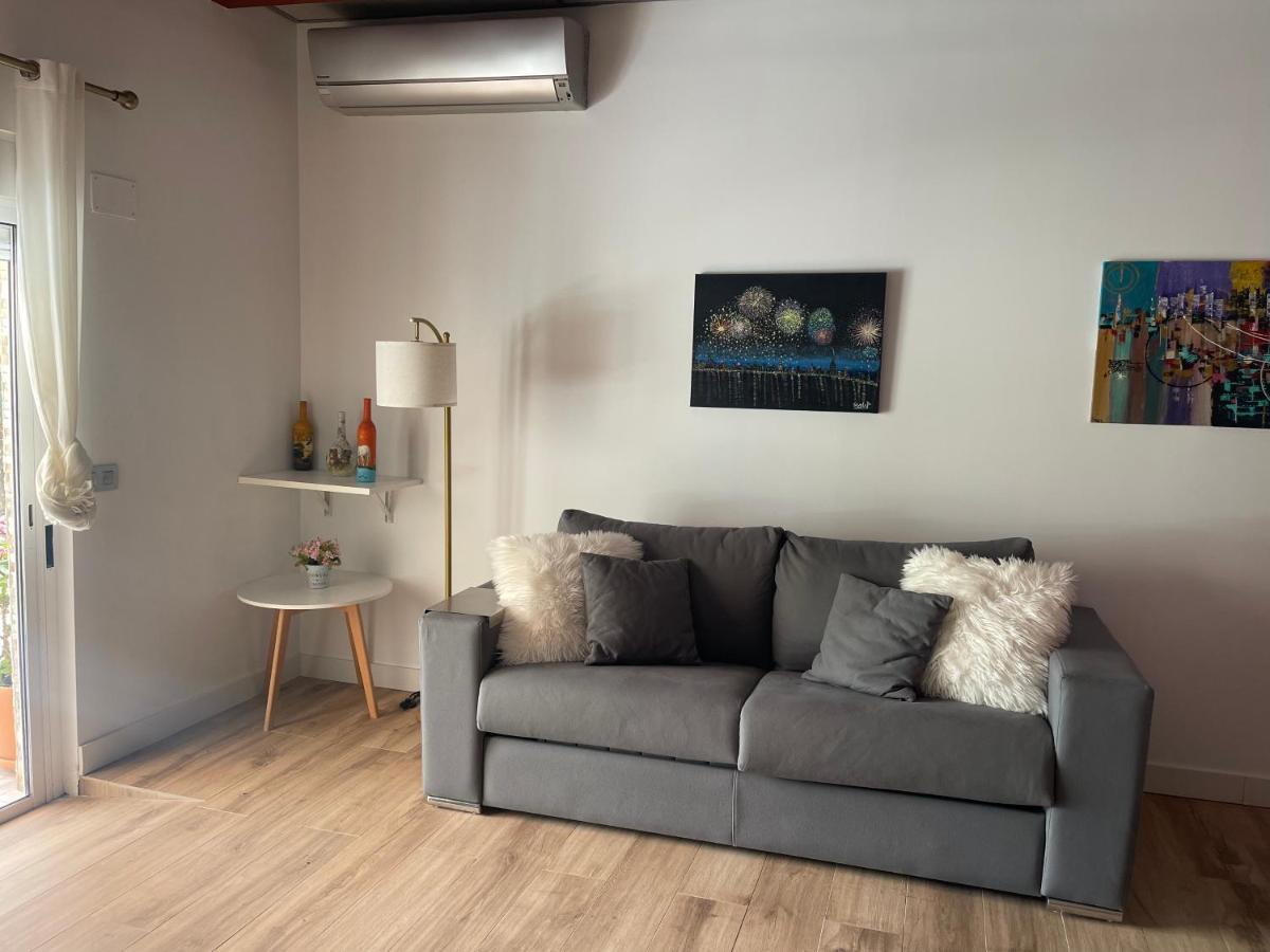 Suite Privada Frente A La Piscina Para 2 Personas Con Sofa Cama Para 2 Mas 4P No Es Casa Completa San Vicente Raspeig ภายนอก รูปภาพ
