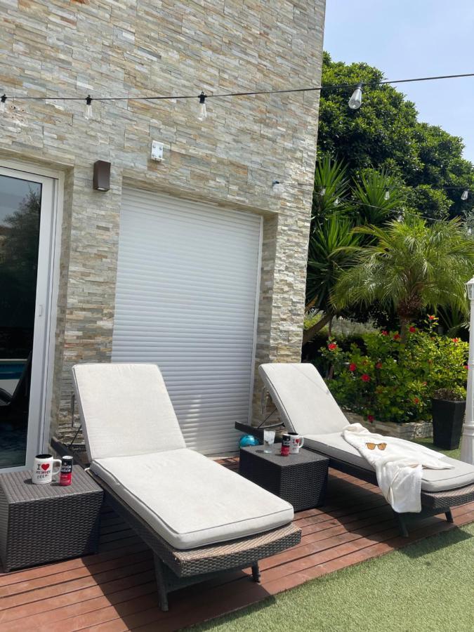 Suite Privada Frente A La Piscina Para 2 Personas Con Sofa Cama Para 2 Mas 4P No Es Casa Completa San Vicente Raspeig ภายนอก รูปภาพ
