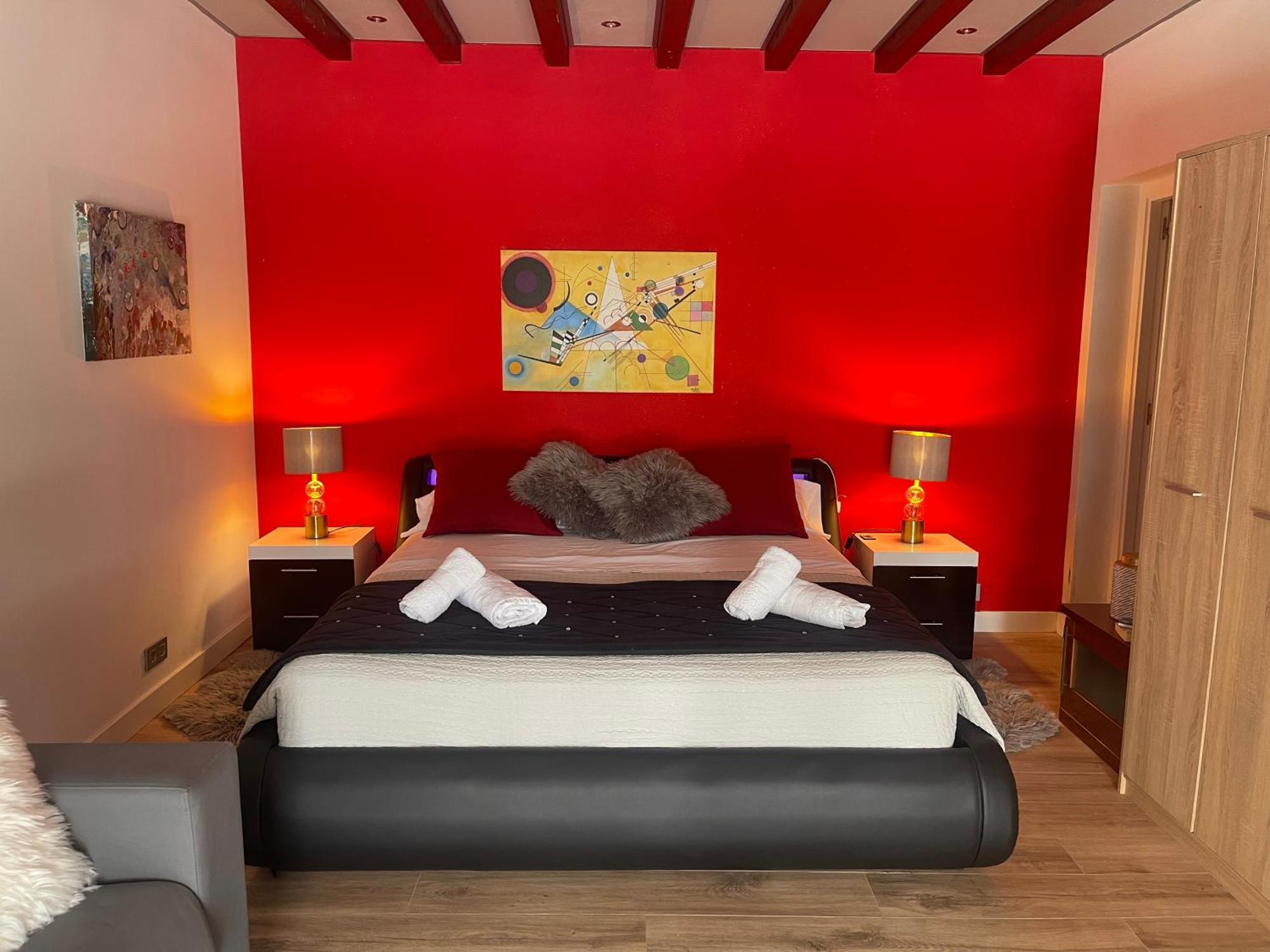 Suite Privada Frente A La Piscina Para 2 Personas Con Sofa Cama Para 2 Mas 4P No Es Casa Completa San Vicente Raspeig ภายนอก รูปภาพ